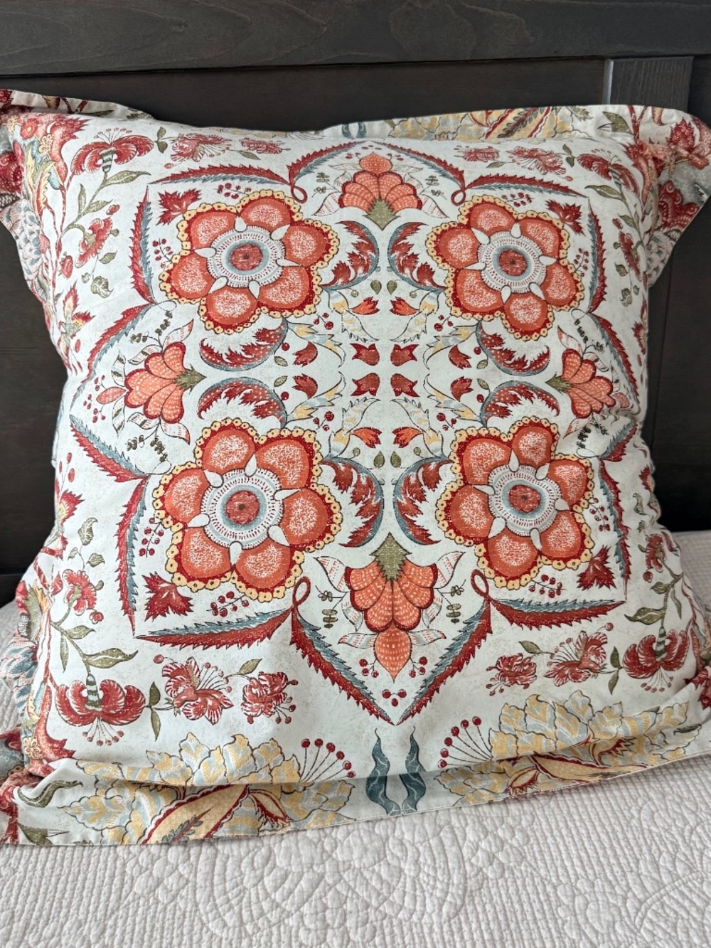 Beautiful POTTERY BARN Boho Mandella Euro Sham 26 x 26